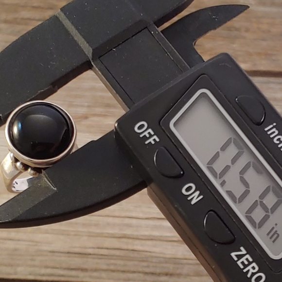 Retired James Avery Sterling Onyx 3D Beaded Ring - Picture 7 of 8